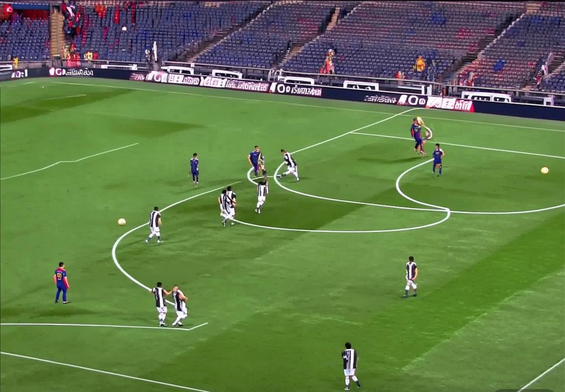 巴塞罗那VS尤文图斯：经典对决解析与未来展望(图2)